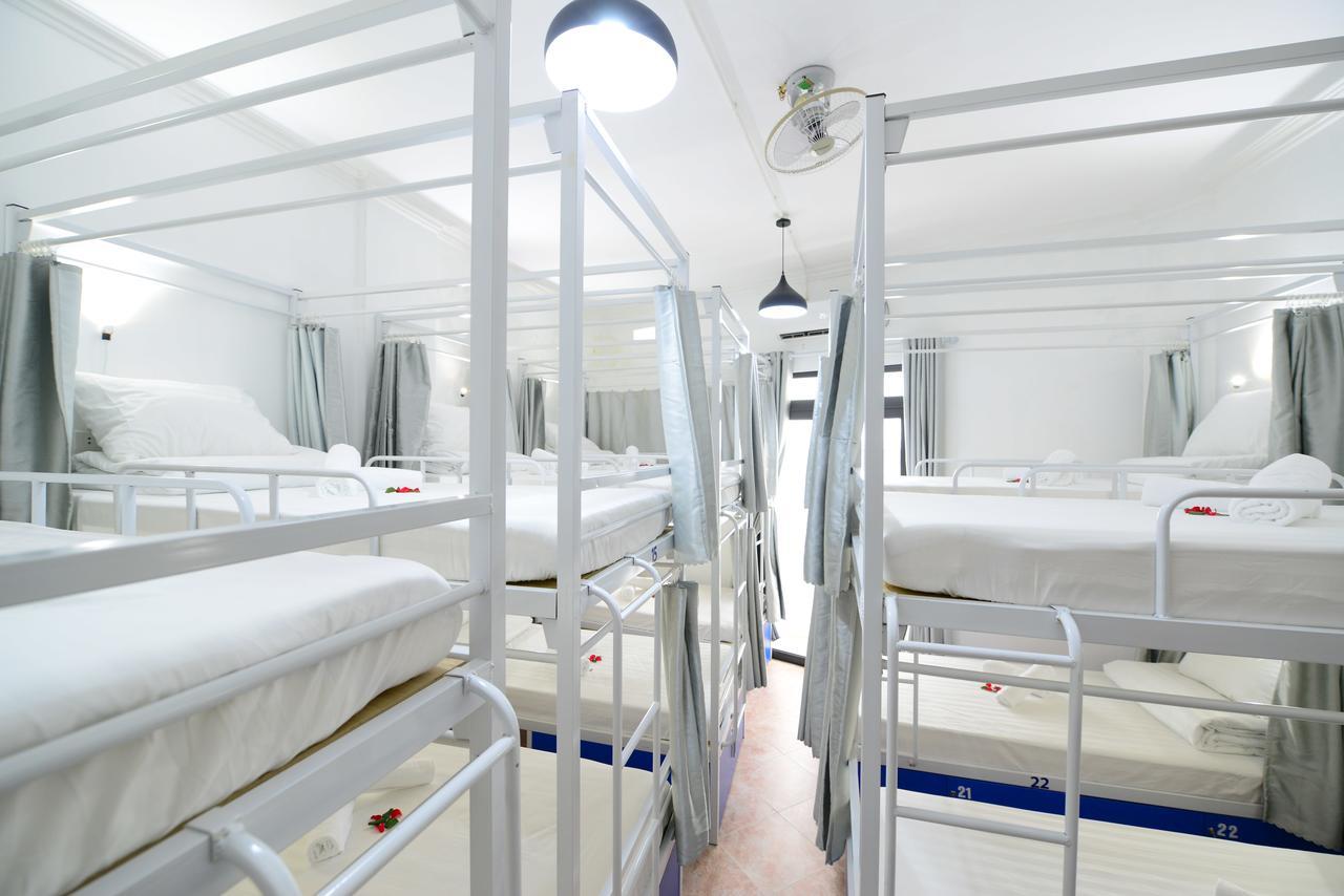 Pillow Backpacker Hostel (Adults Only) 河内 外观 照片