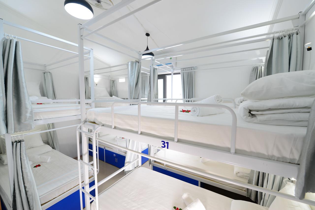 Pillow Backpacker Hostel (Adults Only) 河内 外观 照片