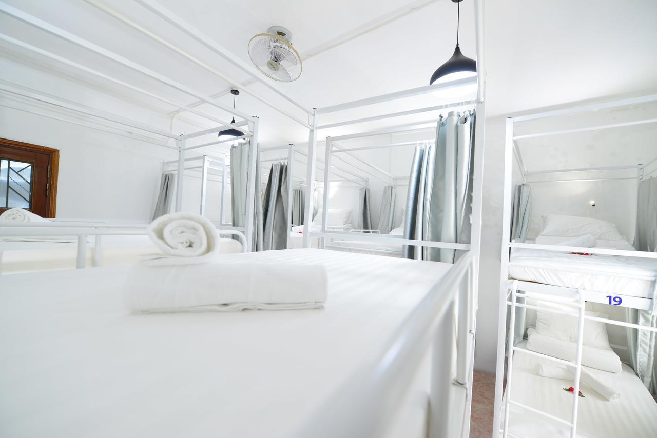 Pillow Backpacker Hostel (Adults Only) 河内 外观 照片